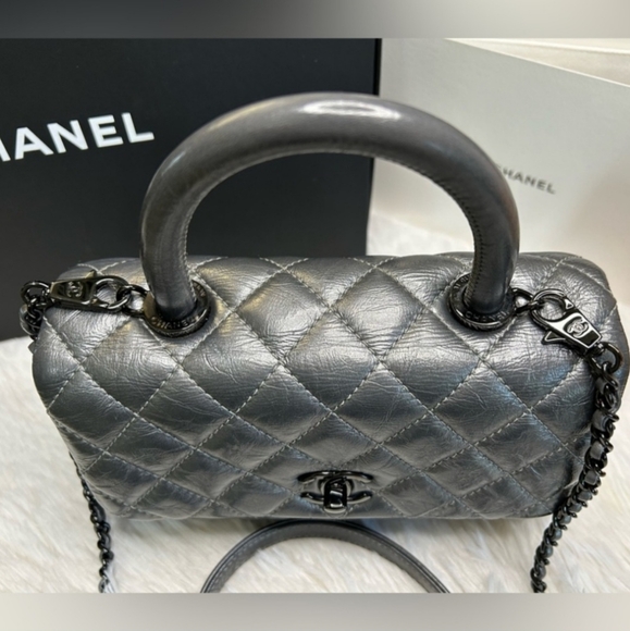 🔥Chanel Metalic Crumpled Calfskin Coco Top Handle Mini Bag Full Inclusion - Picture 12 of 14